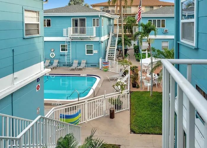Quiet Corner Heated Pool & 2 Mins 2 *